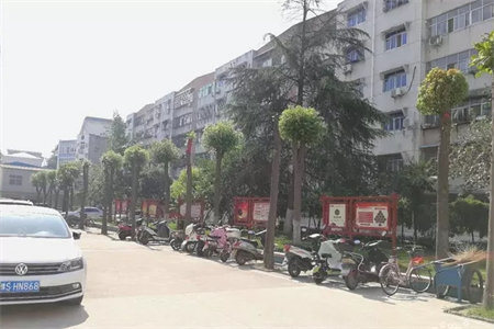 御景隆城6楼138平四室精装带储藏室99万可按揭